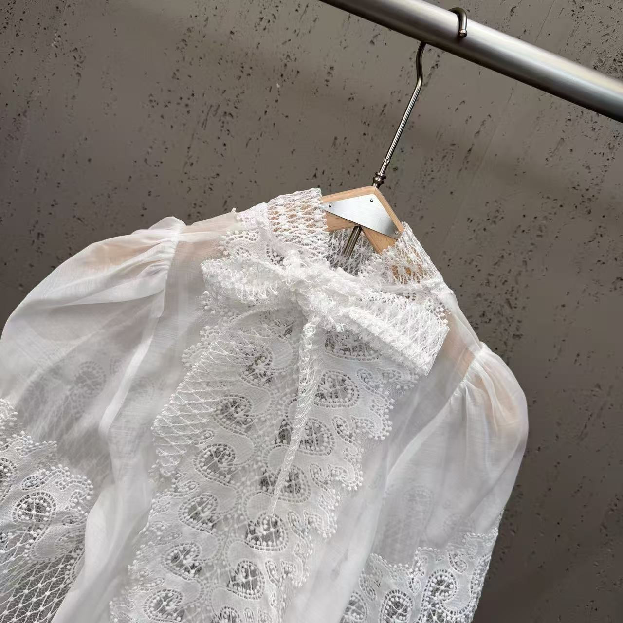 Shirt - ID: M043