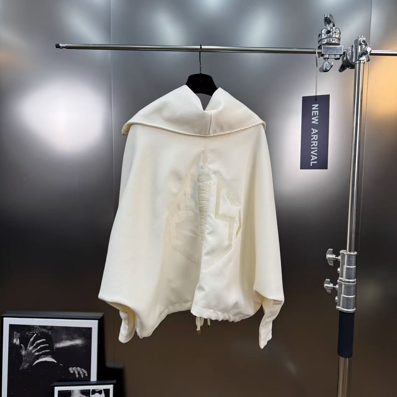 Sweatshirt - ID: 6824