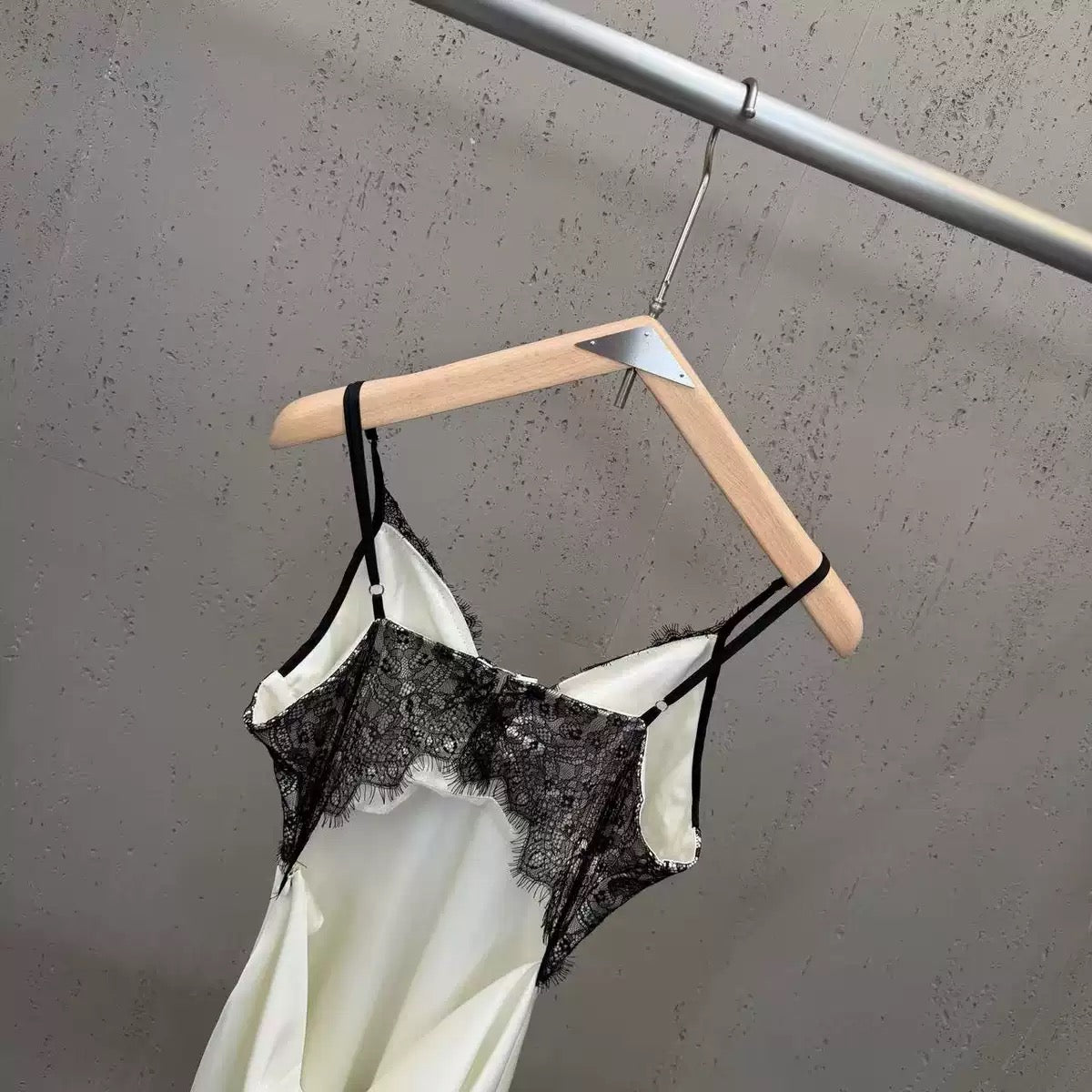 Dress - ID: M042