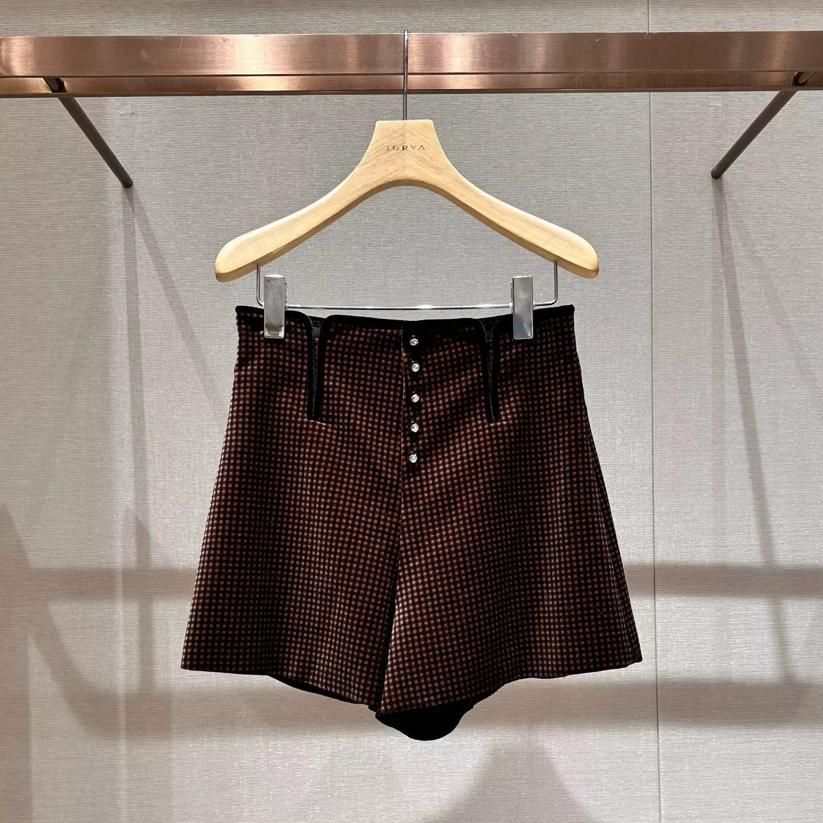 Shorts - ID: J419