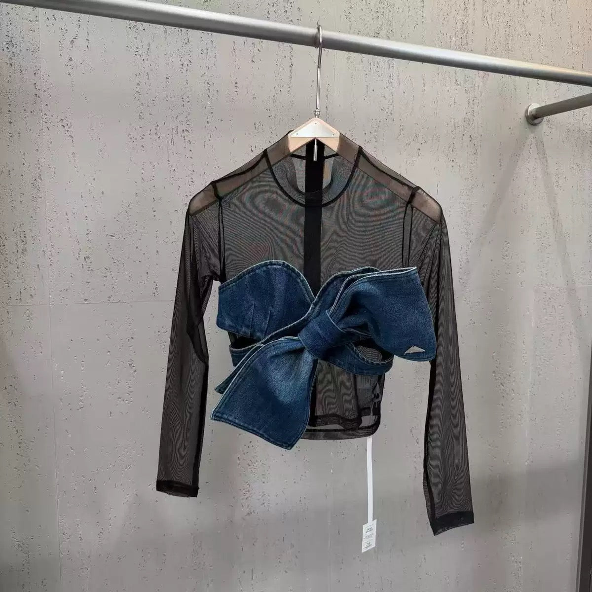 Shirt  - ID: M106